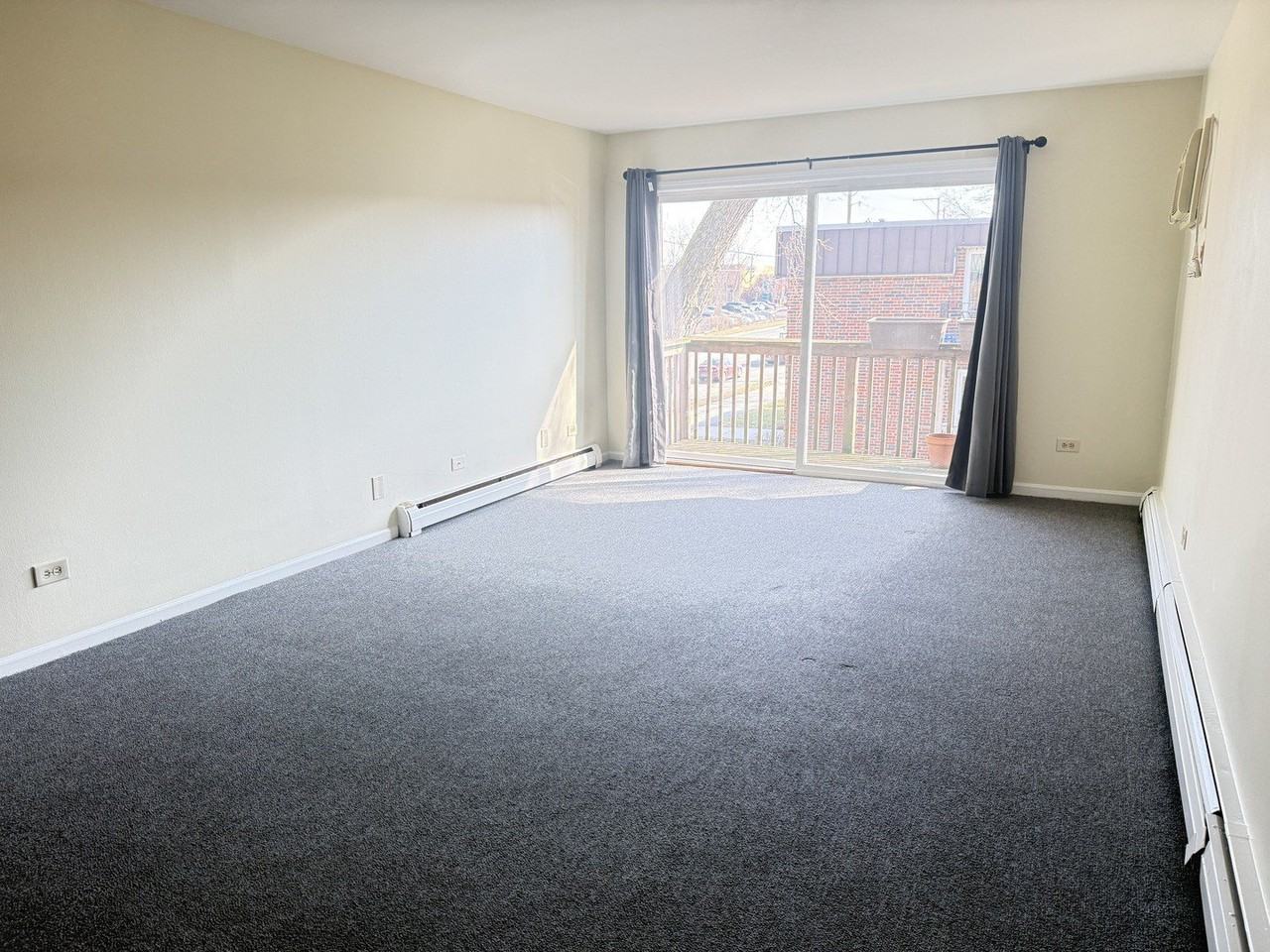 5720 East Ave Apt 3a - Photo 3 of 10