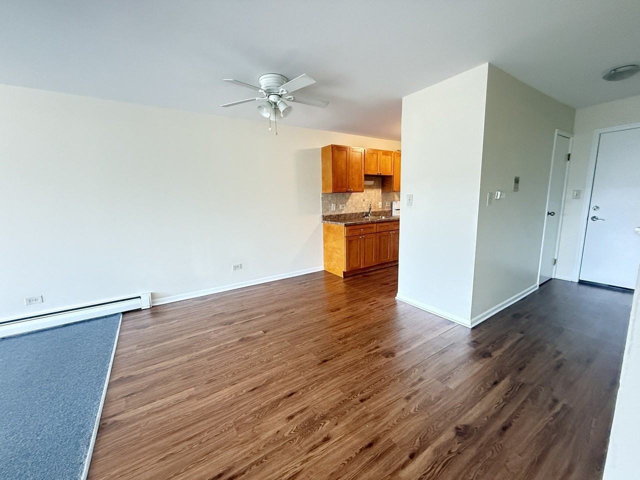 5720 East Ave Apt 3a - Photo 6 of 10