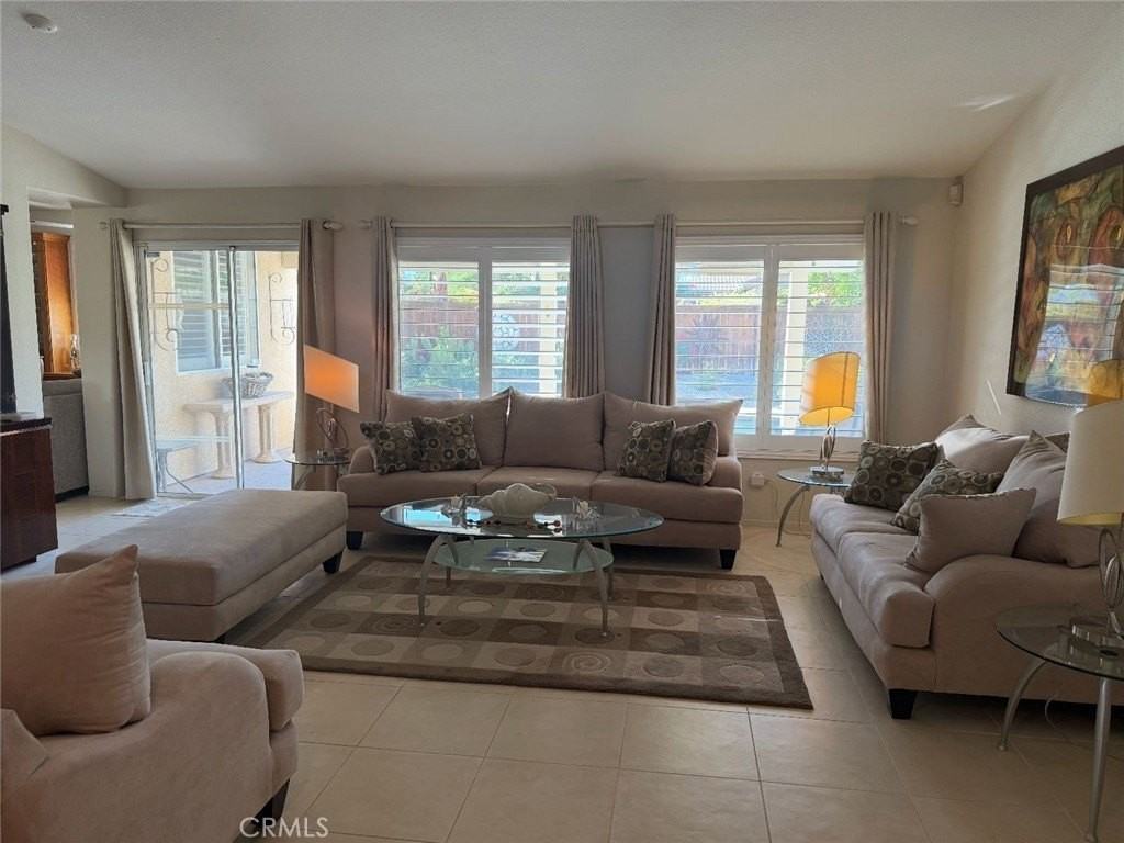 37677 Emerson Dr - Photo 3 of 35