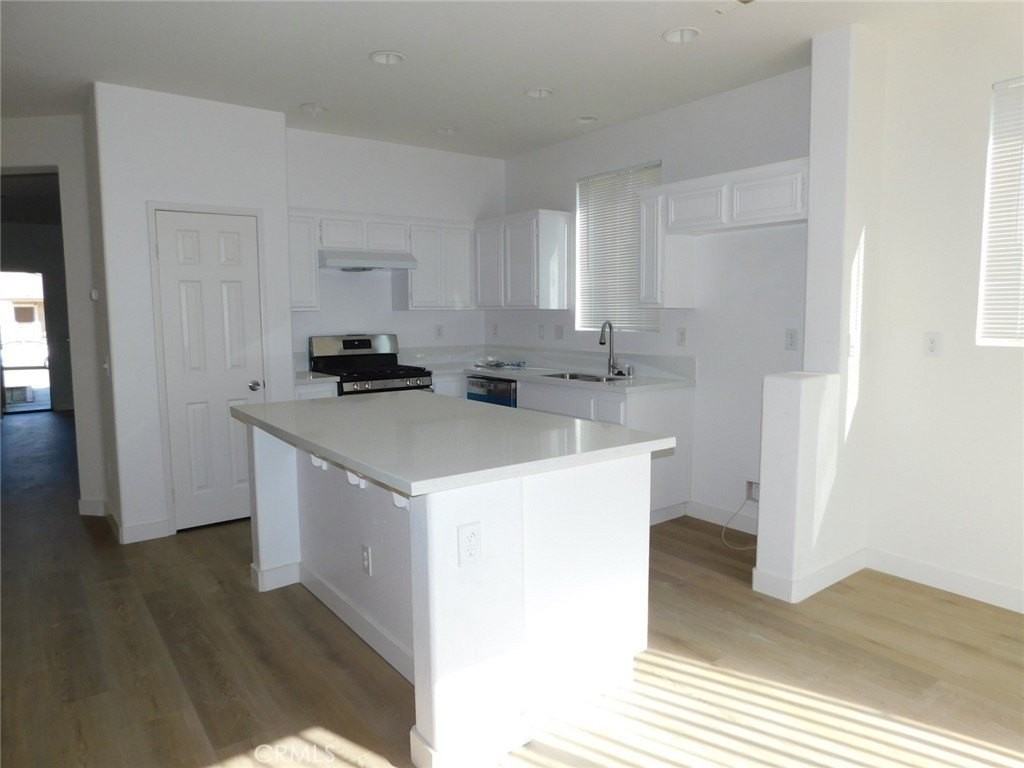 11765 Winewood Rd - Photo 7 of 19