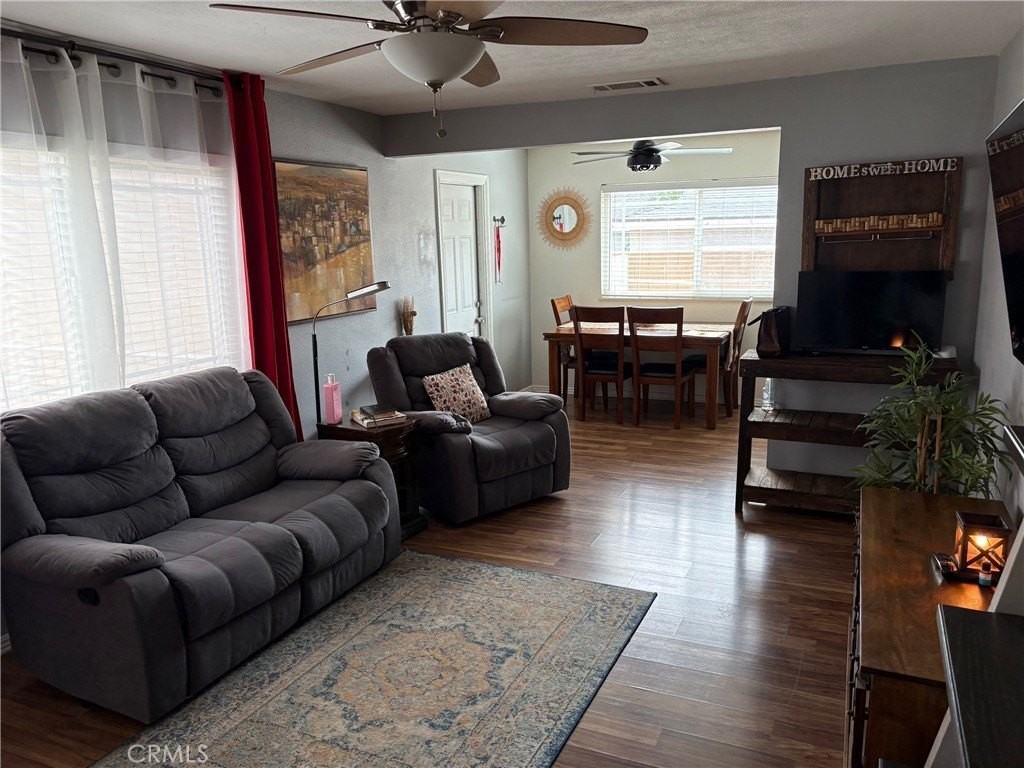 5128 Acacia Ave - Photo 3 of 11