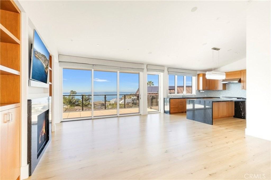 420 Emerald Bay - Photo 6 of 43