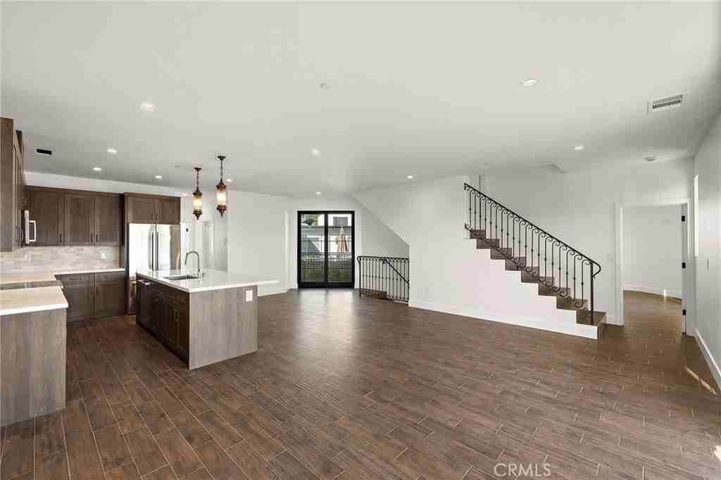 34191 San Marino Pl #B - Photo 7 of 28