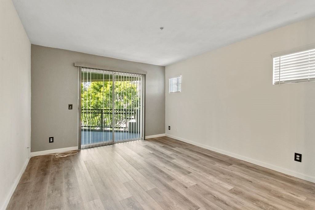 430 Lake St #202 - Photo 7 of 26