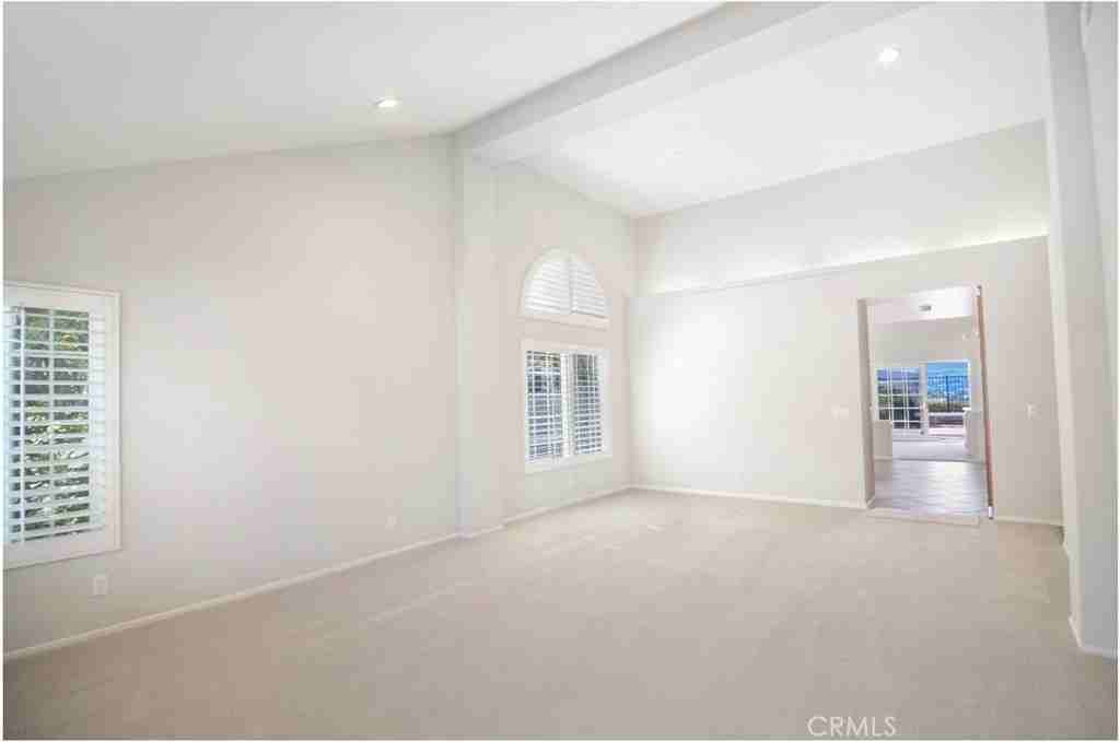 28721 Via Pasatiempo - Photo 3 of 48