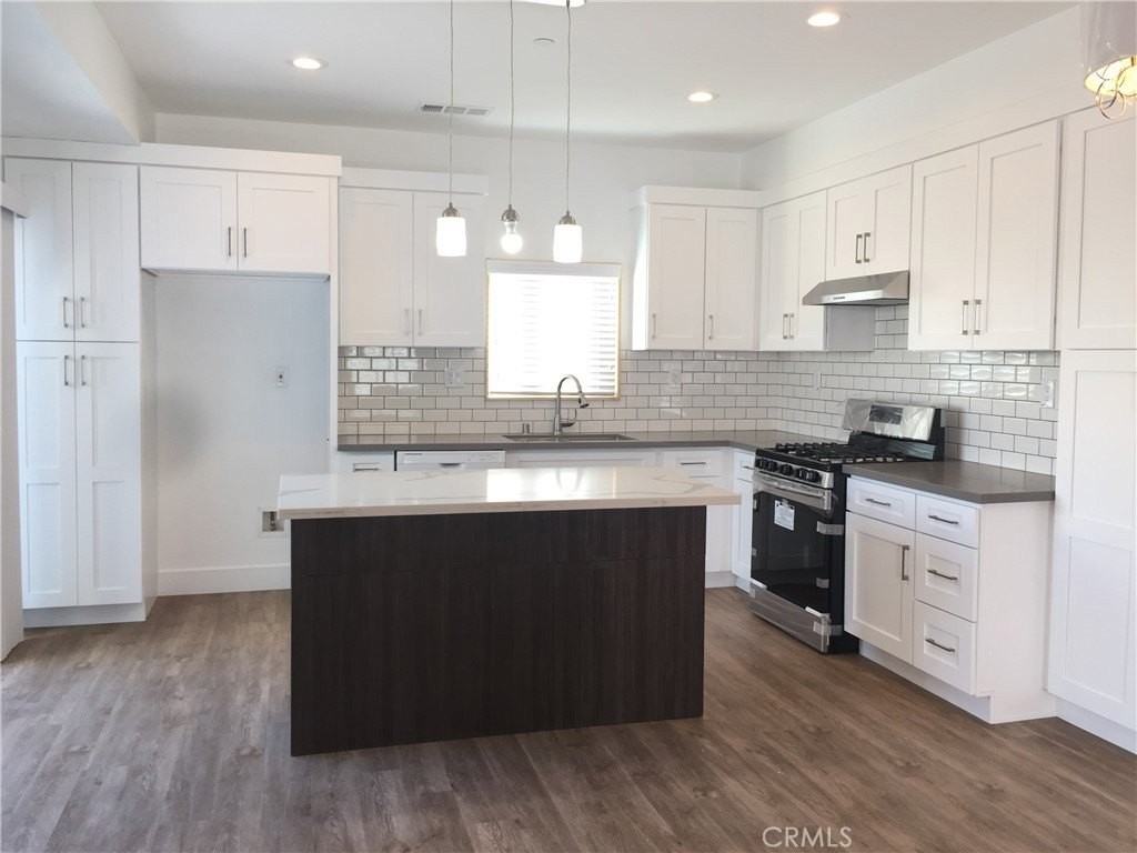 1837 Fruitvale Ave - Photo 3 of 18