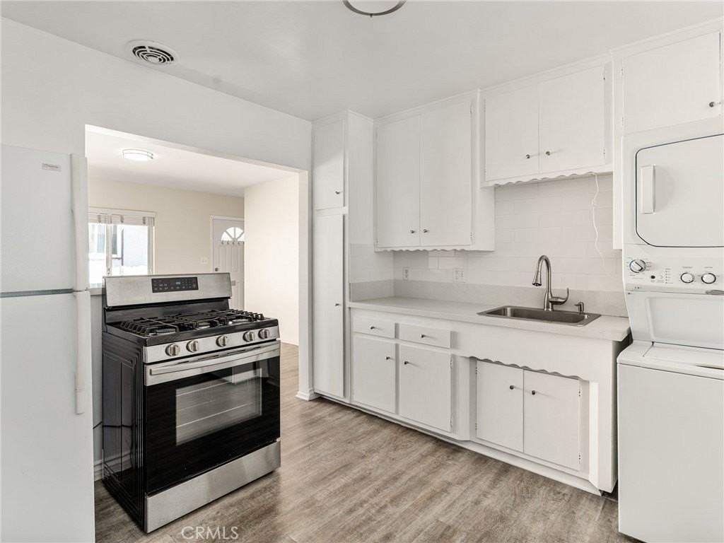 140 Virginia St - Photo 6 of 15