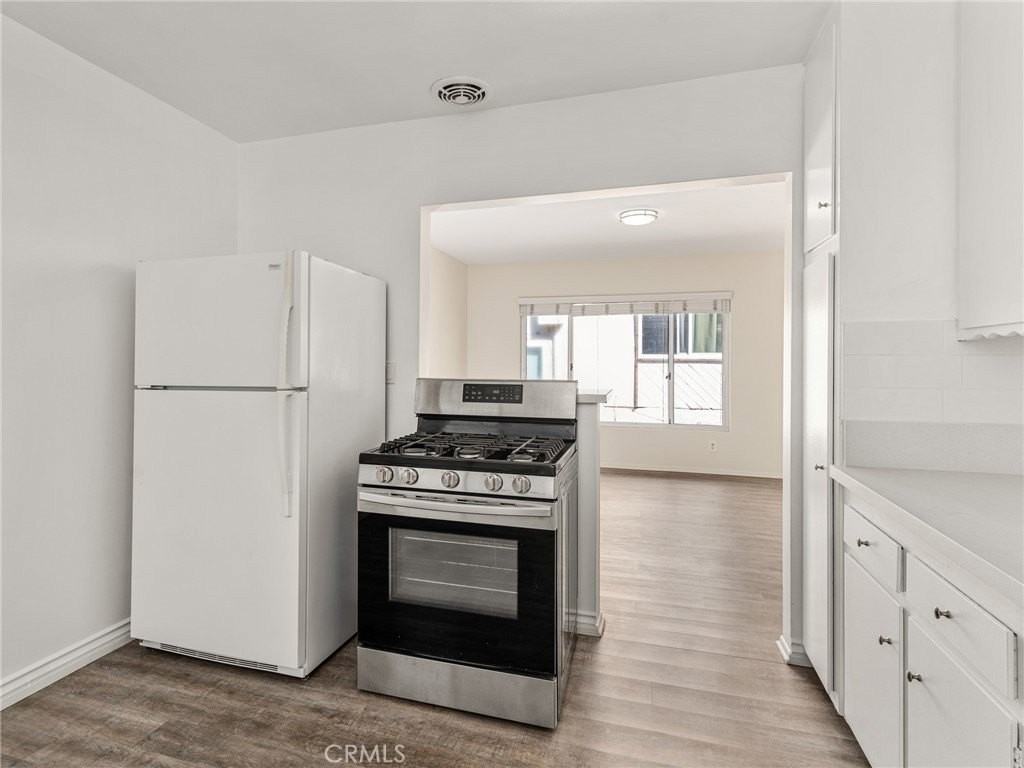 140 Virginia St - Photo 7 of 15