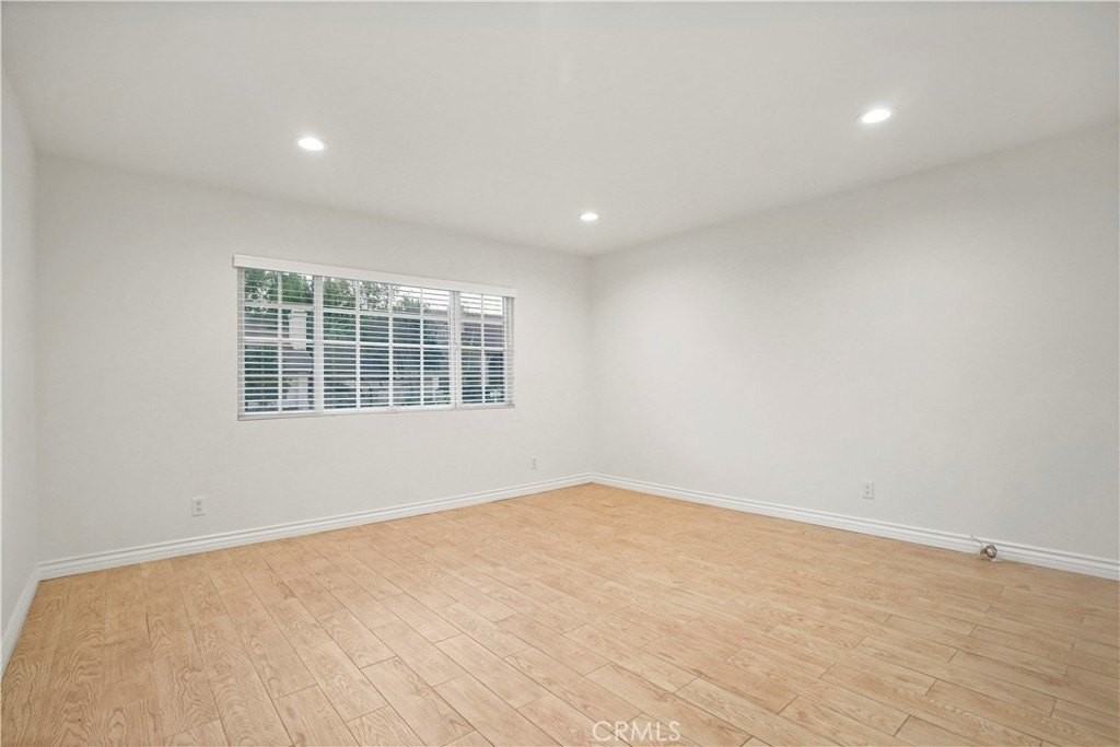 11738 Andasol Ave - Photo 7 of 50