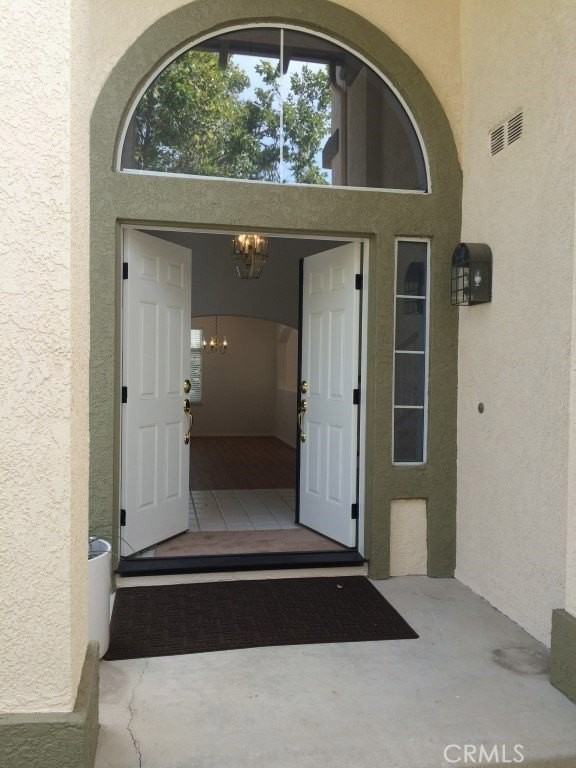 2196 Rancho Hills Dr - Photo 2 of 28