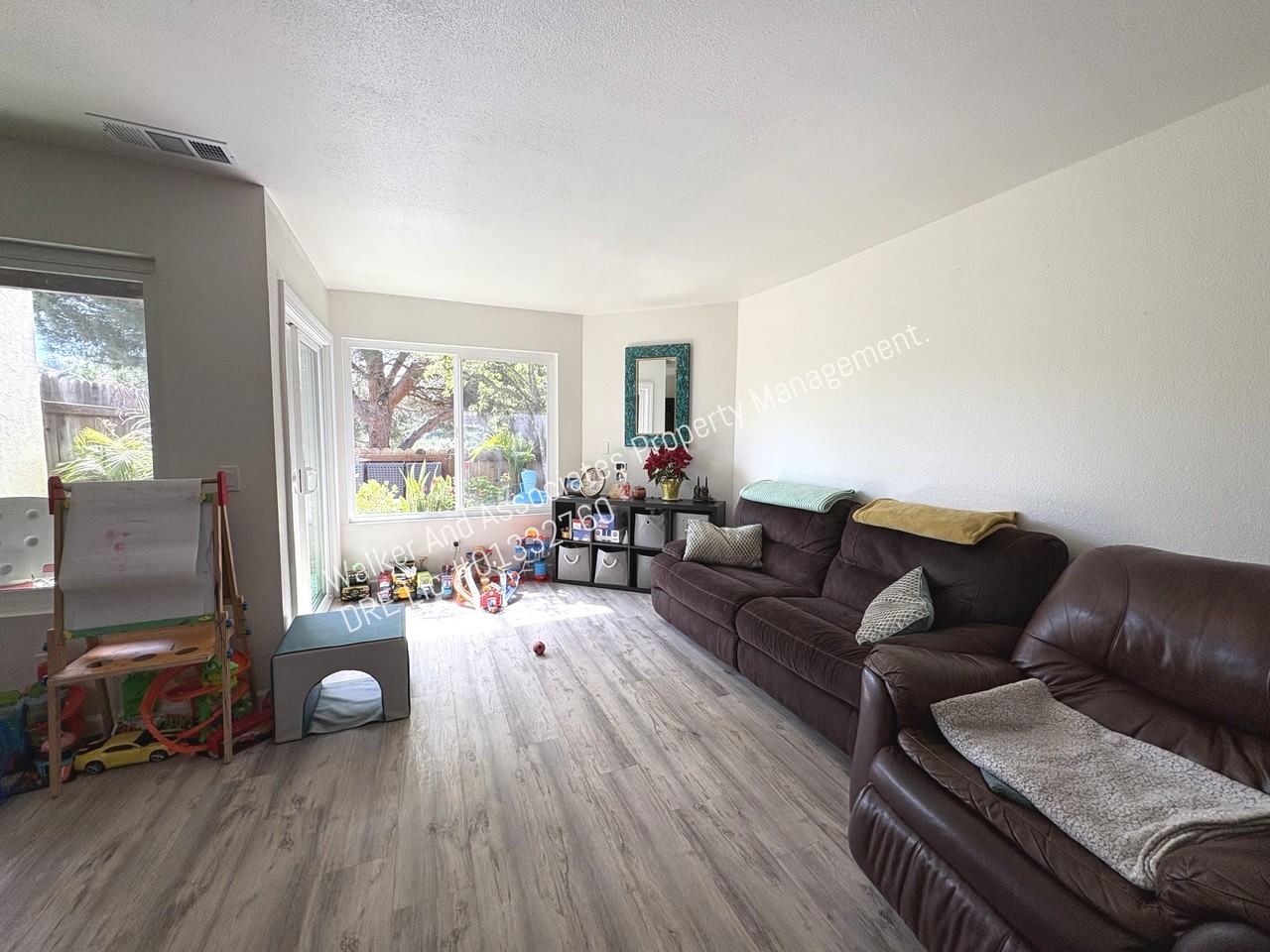 325 E Rice Ranch Rd #1 - Photo 4 of 11