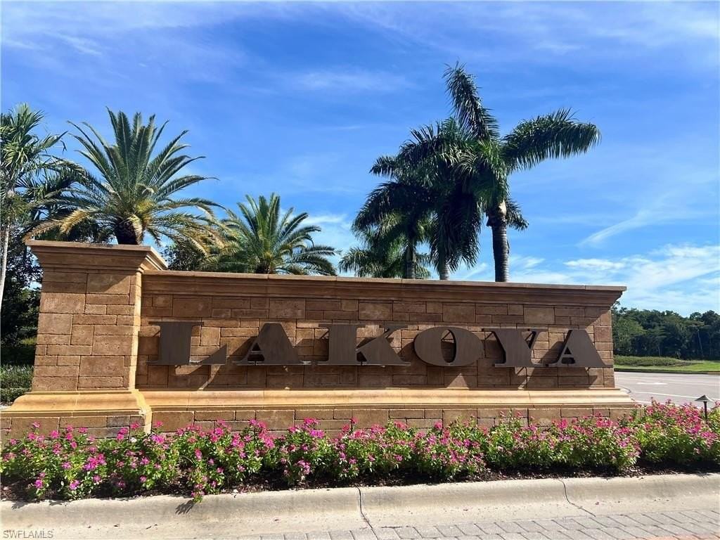 6574 Amarone Ln - Photo 3 of 47