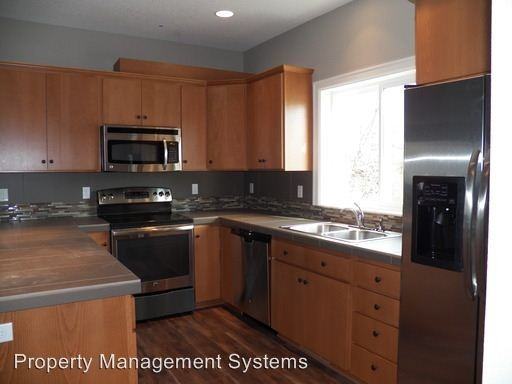 10231 SW 40th Ave - Photo 2 of 15