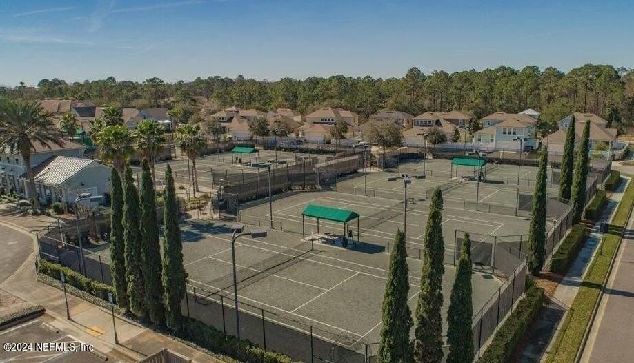 634 Market St - Photo 5 of 13