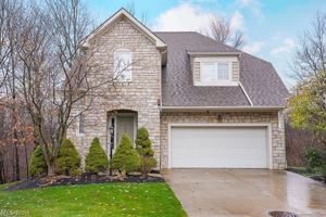 featured image of 3729 Edgehill Dr