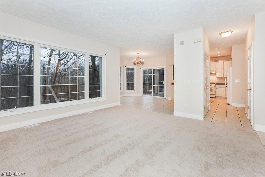 3729 Edgehill Dr - Photo 7 of 28