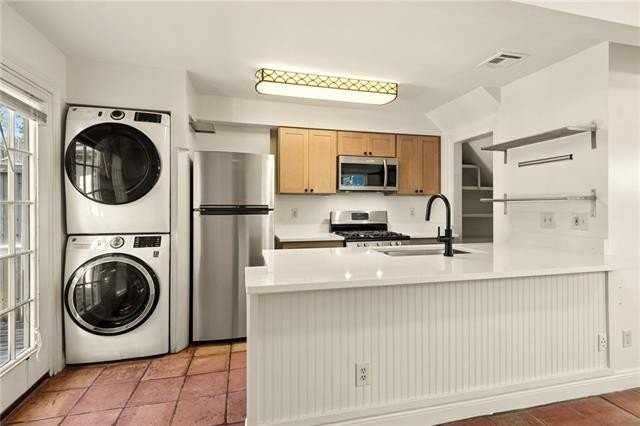 1717 Upperline St - Photo 5 of 12