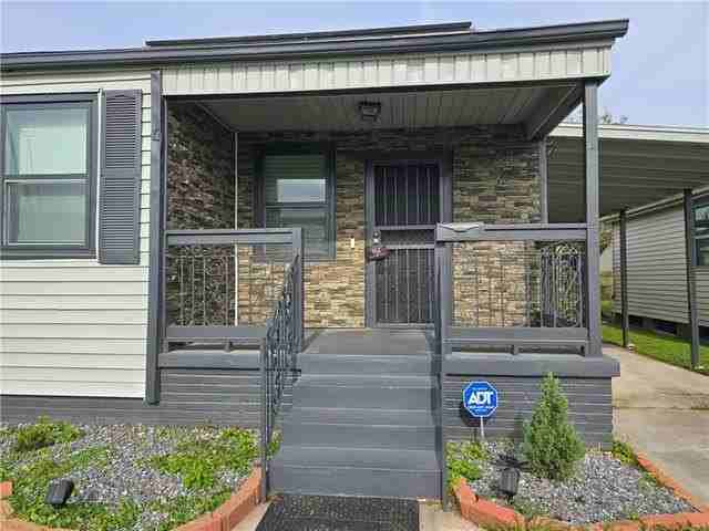 912 Monticello Ave - Photo 5 of 43