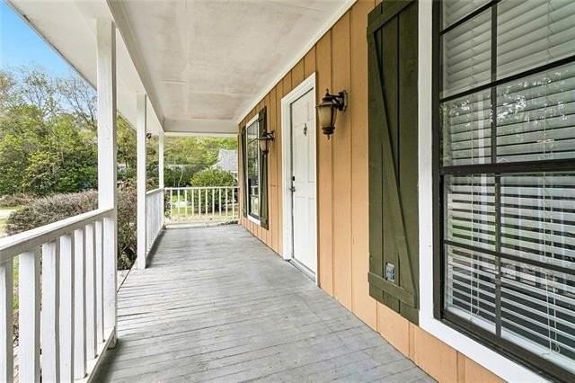 153 Walnut St - Photo 3 of 16