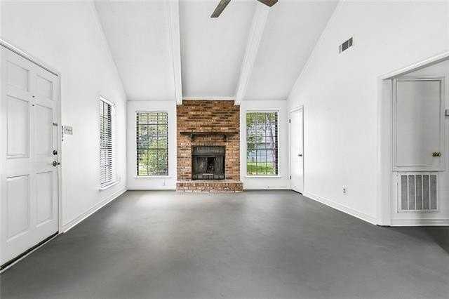 153 Walnut St - Photo 4 of 16