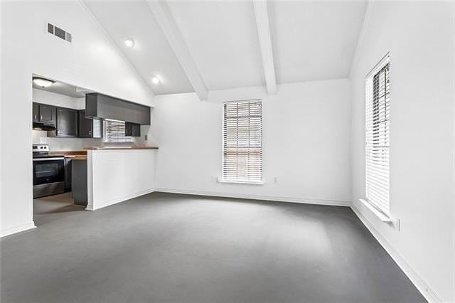 153 Walnut St - Photo 5 of 16