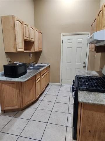 1614 Louisa St - Photo 5 of 8