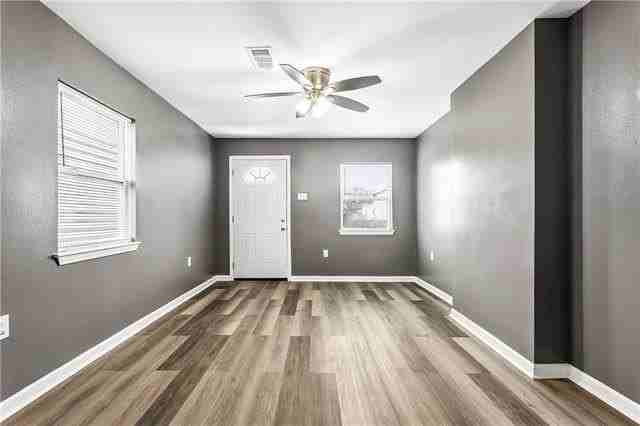 2615 Saint Ann St - Photo 3 of 16