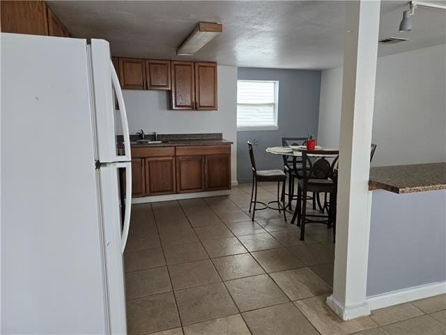 3718 Franklin Ave - Photo 2 of 21