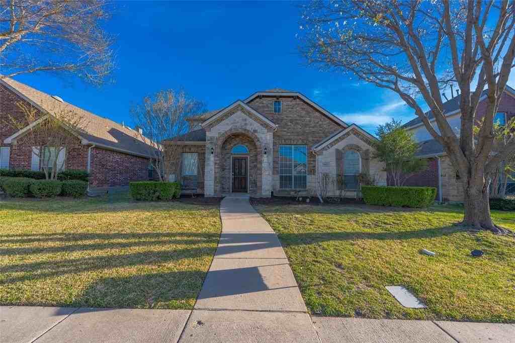4621 Kingsway Ln - Photo 5 of 40