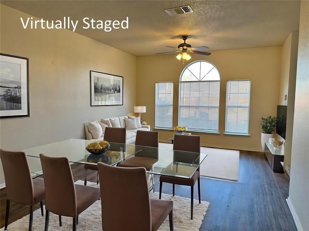 4412 Park Creek Ct - Photo 2 of 23