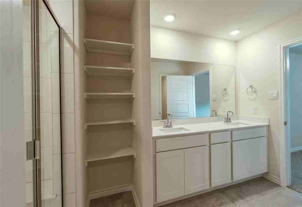 1323 Taggart St - Photo 7 of 22