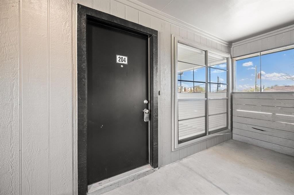 320 E 4th St #204 - Photo 2 of 12