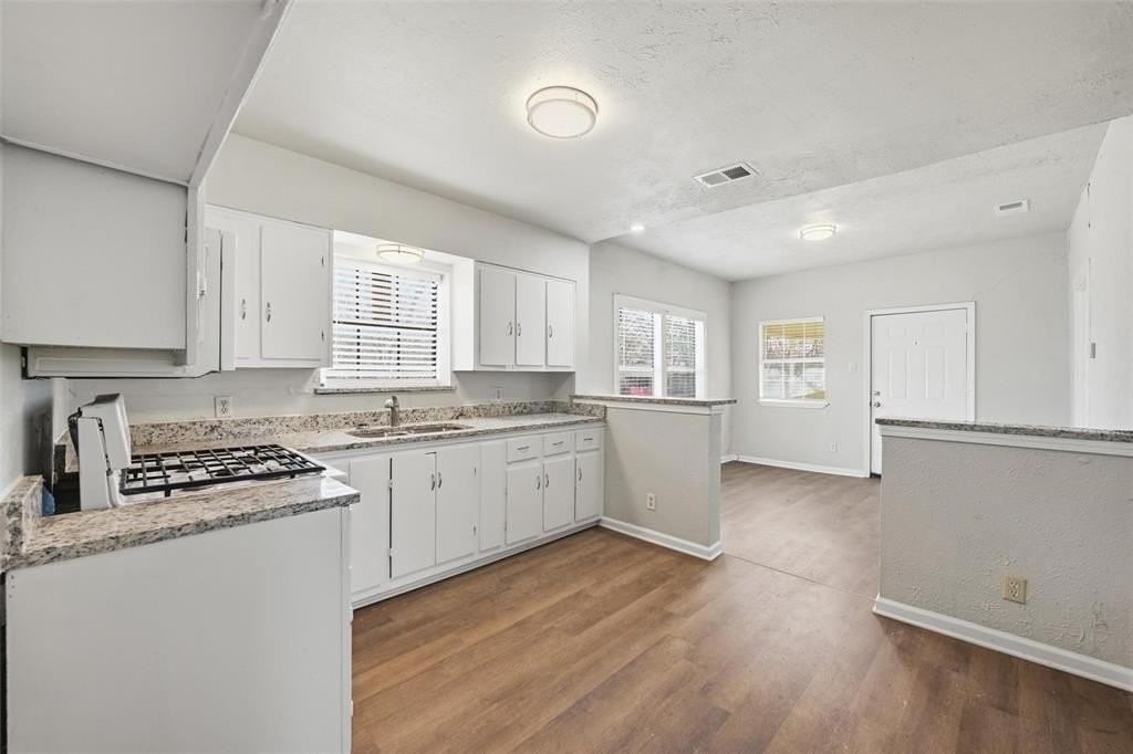 1101 N Harrison Ave - Photo 5 of 15