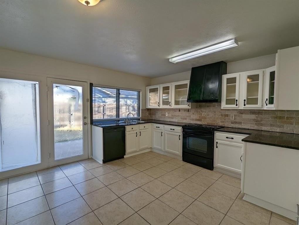 5116 Shannon Dr - Photo 3 of 11