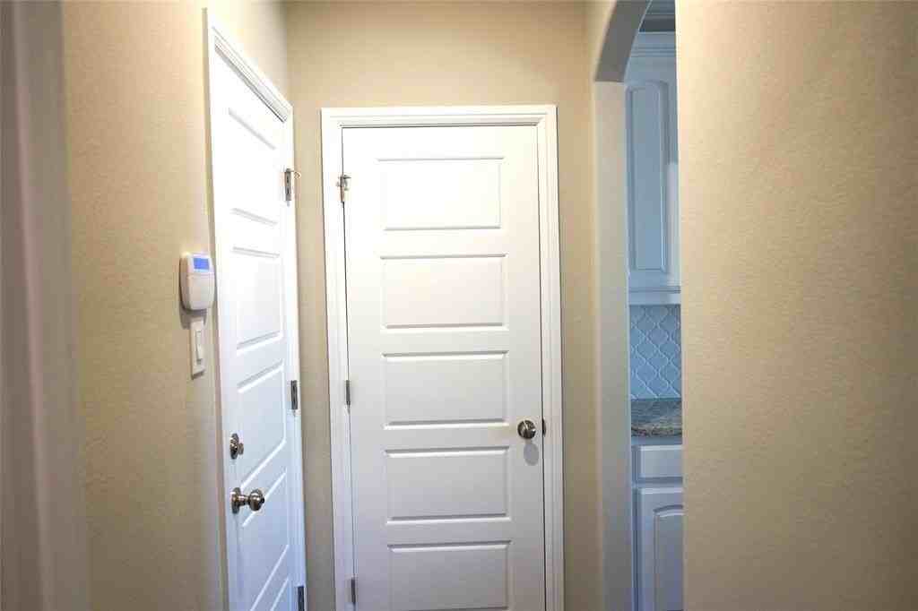 707 Broken Bow Ln - Photo 6 of 33