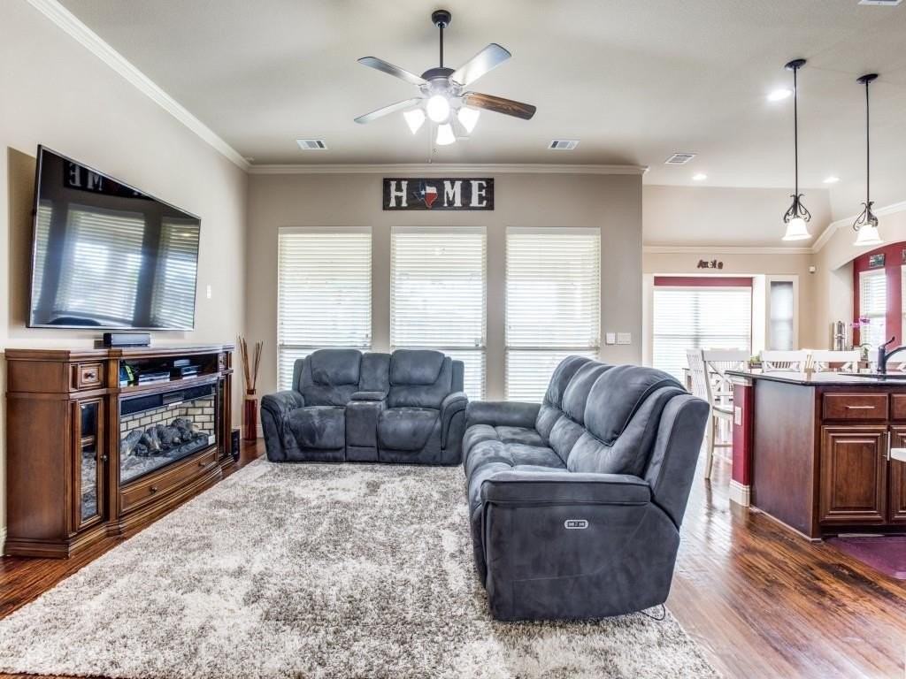 804 Longhorn Dr - Photo 6 of 28