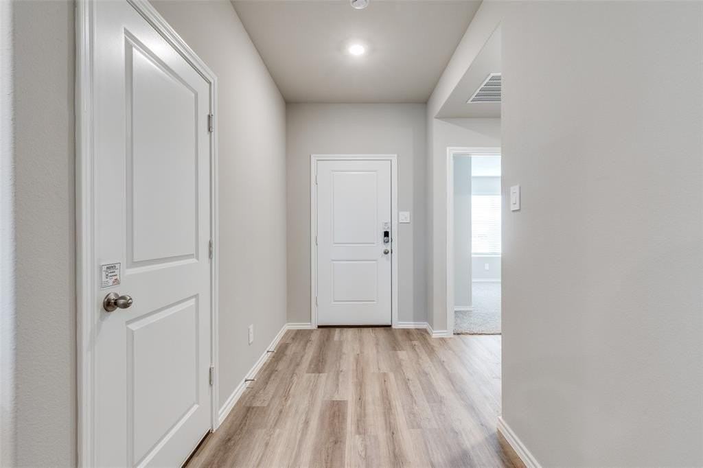 269 Cal Ford Dr - Photo 4 of 28