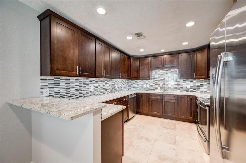 6312 Westcoat Dr - Photo 7 of 31