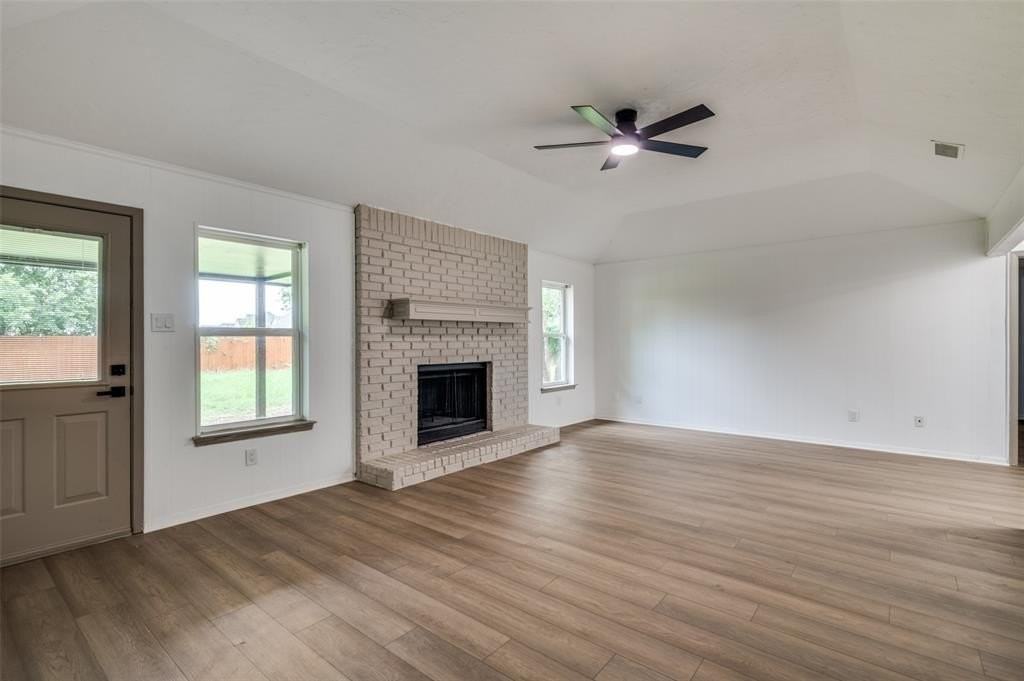 402 Country Meadow Dr - Photo 4 of 23