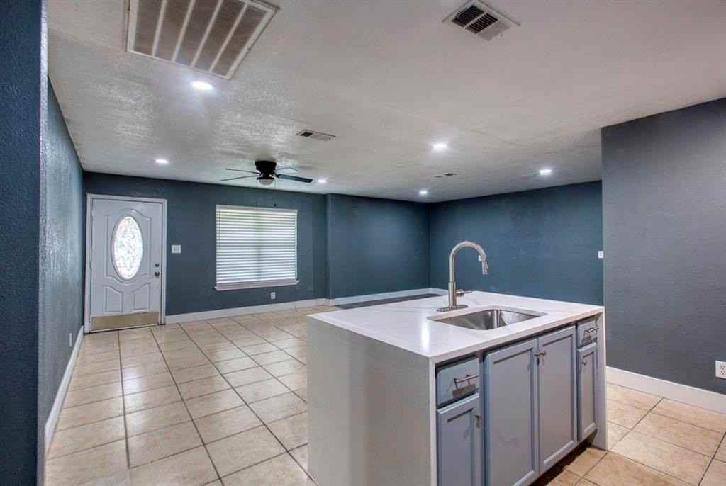 307 Dee Ln - Photo 7 of 19