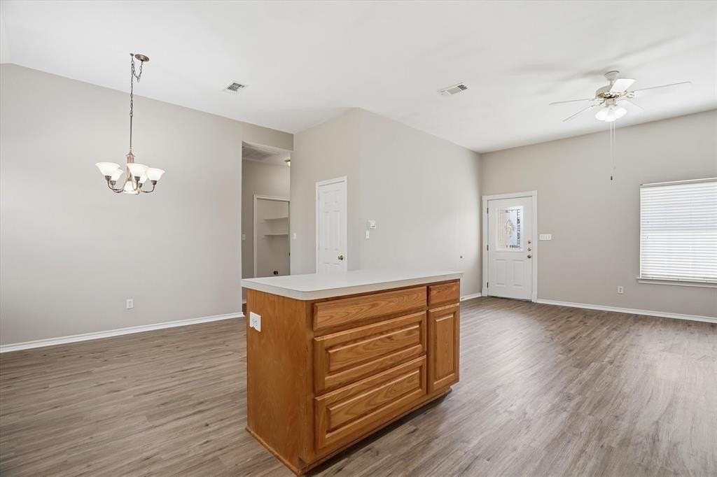 1208 Caballo Way - Photo 7 of 22