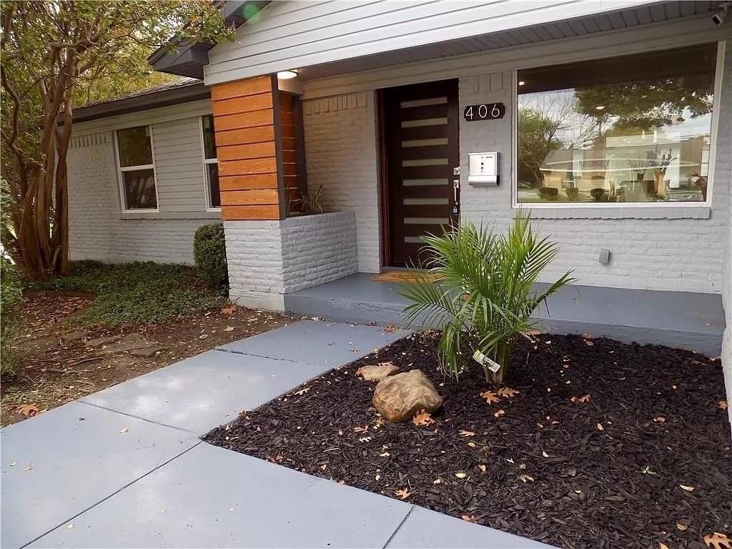 406 Dover Dr - Photo 4 of 20