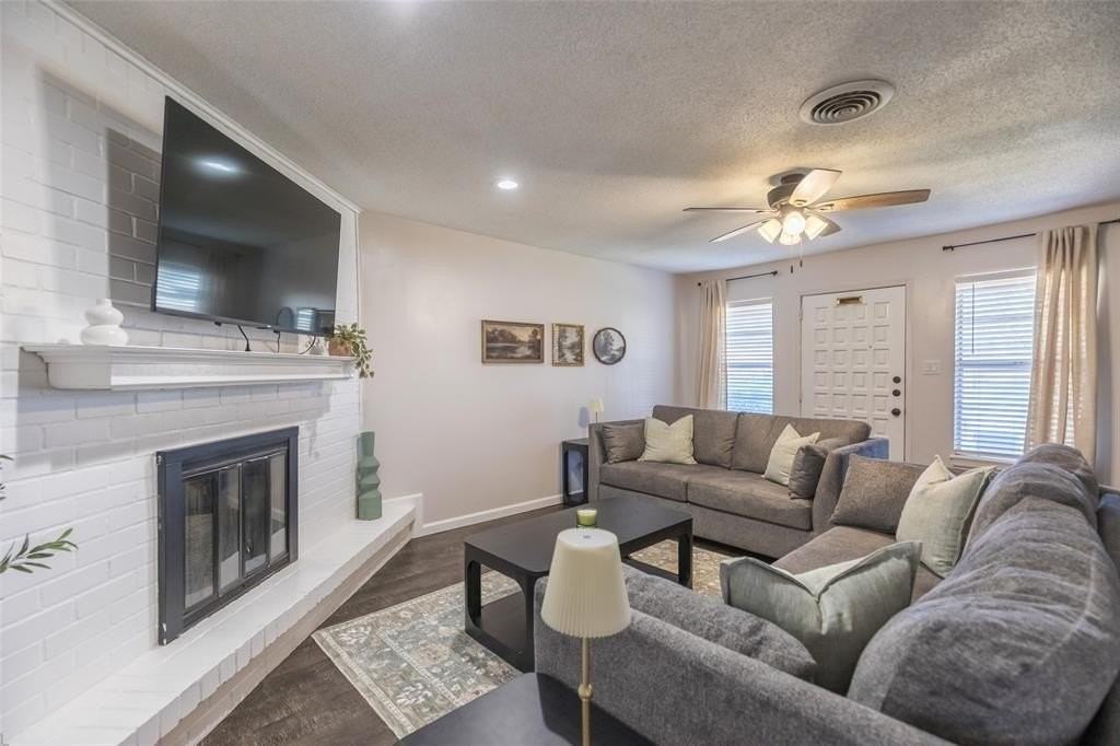 3333 S 27th St - Photo 6 of 35