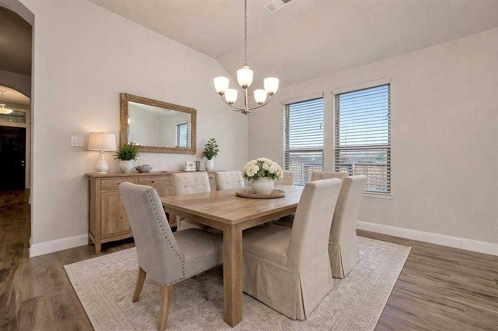 9820 Surveyor Rd - Photo 4 of 33