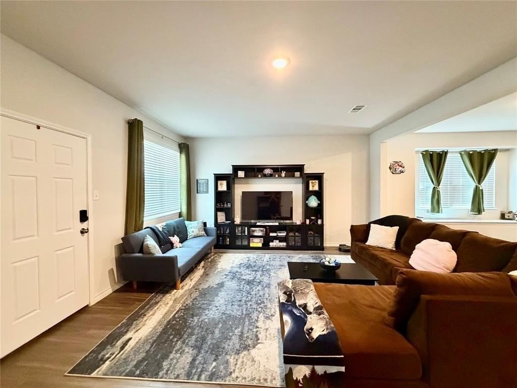 5664 Shore Point Trl - Photo 2 of 29