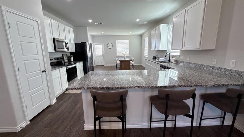 1025 Wind Drift Way - Photo 6 of 28