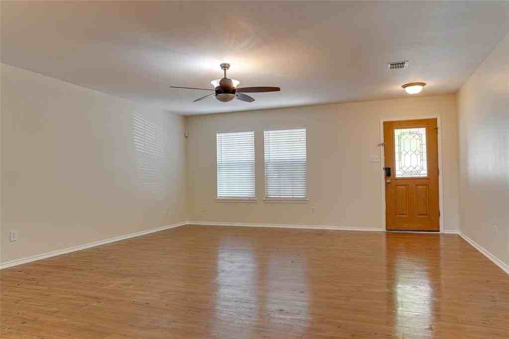 9016 Garden Springs Dr - Photo 5 of 23