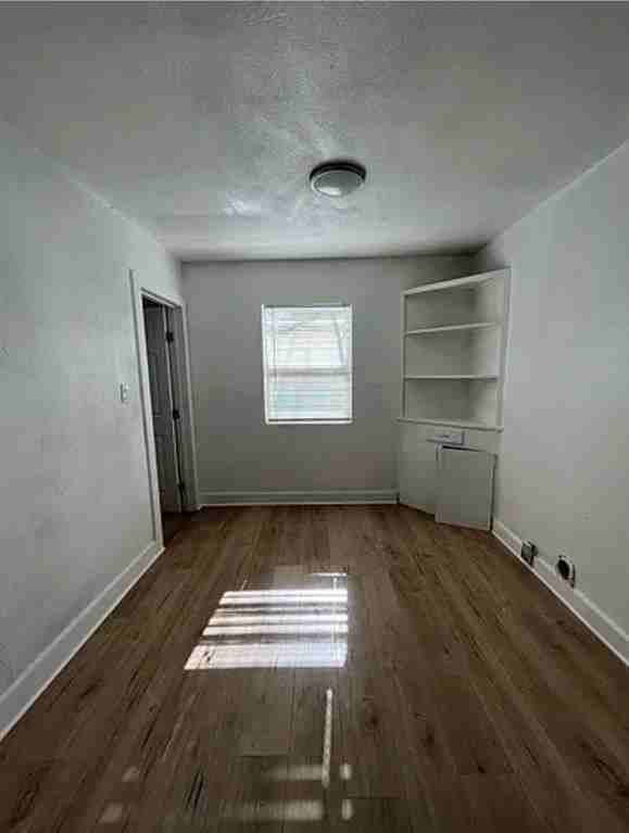 5100 Echo Ave - Photo 5 of 10