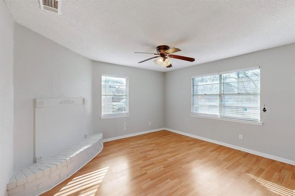 8707 Slay St - Photo 2 of 14