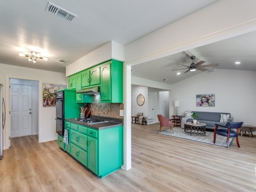 2310 Oakwood Ln - Photo 5 of 12